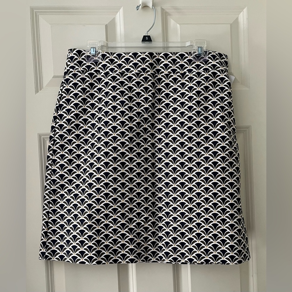 Ann Taylor Printed Pattern Textured Pencil Skirt Size 10
Business casual lined